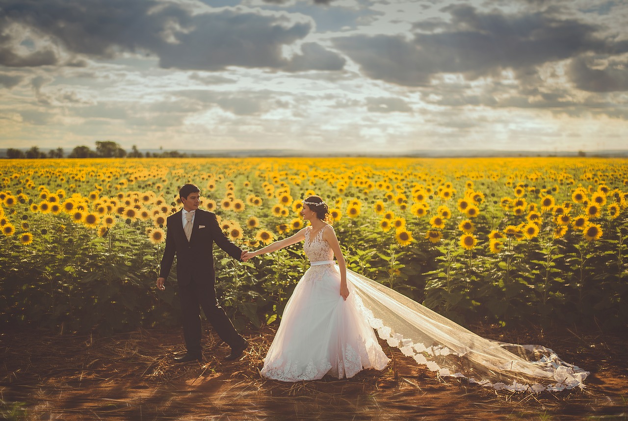 Suknia ślubna – dwuczęściowa czy lepiej jedno?