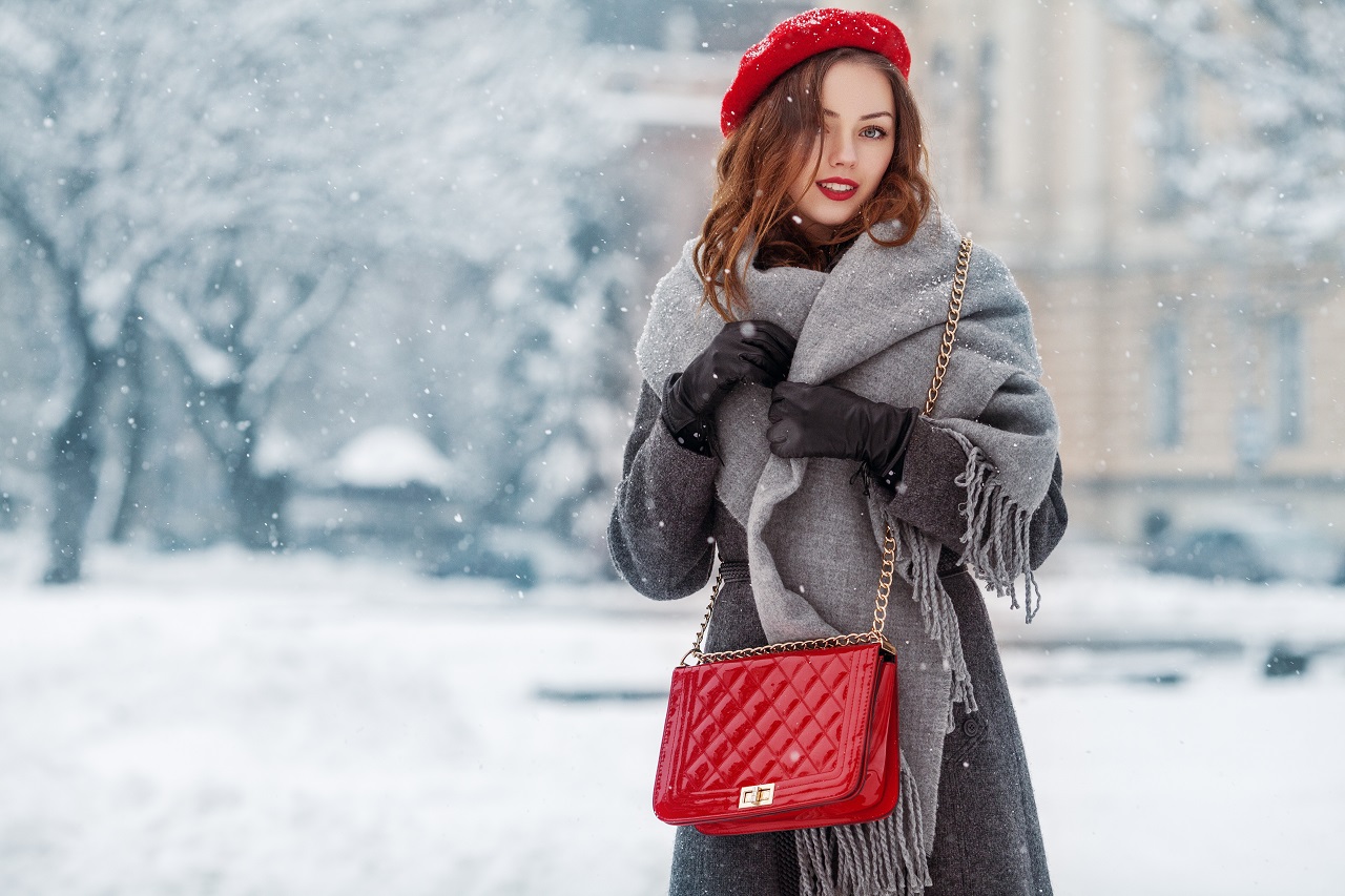 Jak prawidłowo dobrać odzież wierzchnią na zimę?