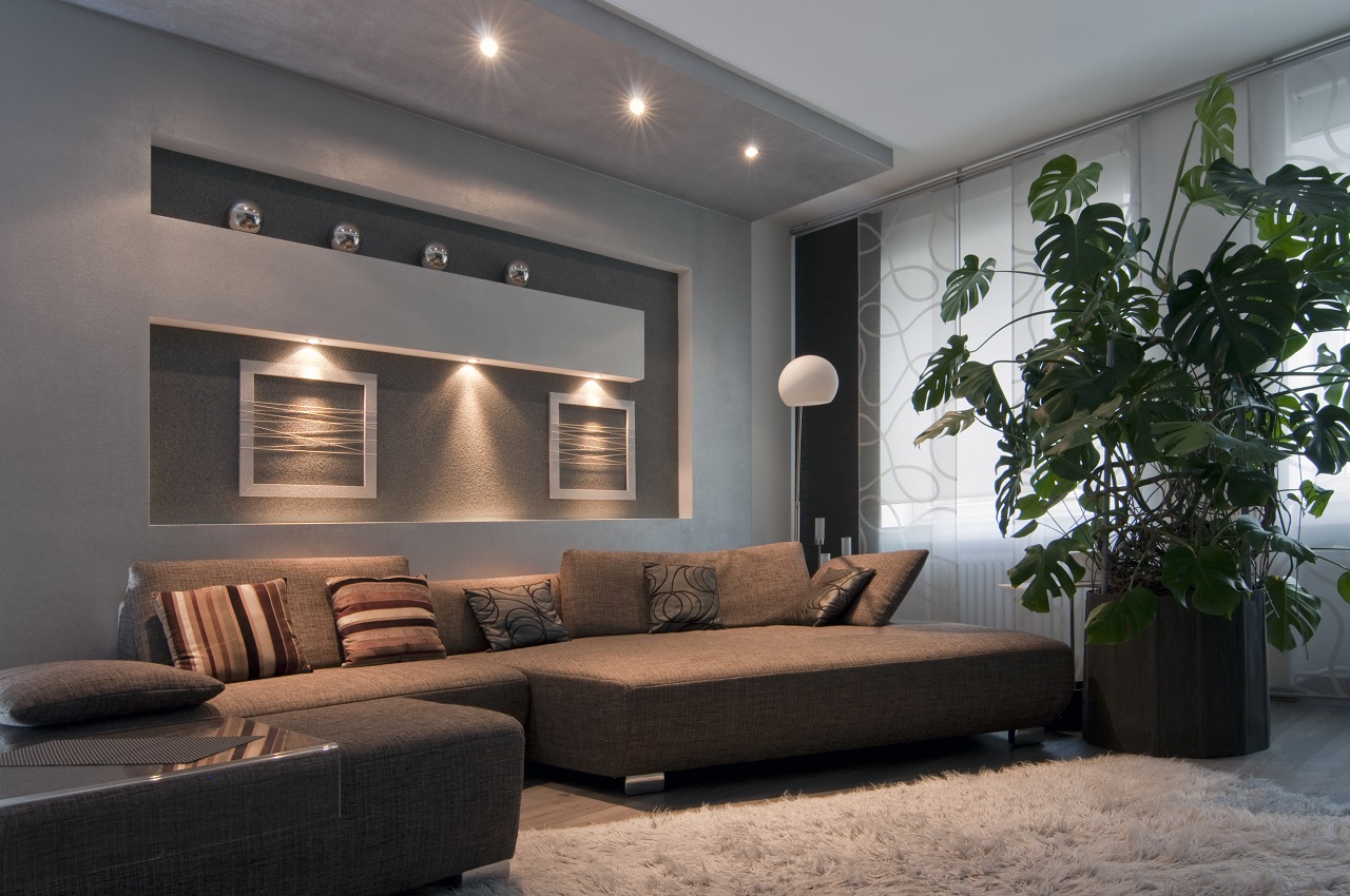 Nastrojowe oświetlenie w domu – jak stworzyć przytulny i ciepły salon?