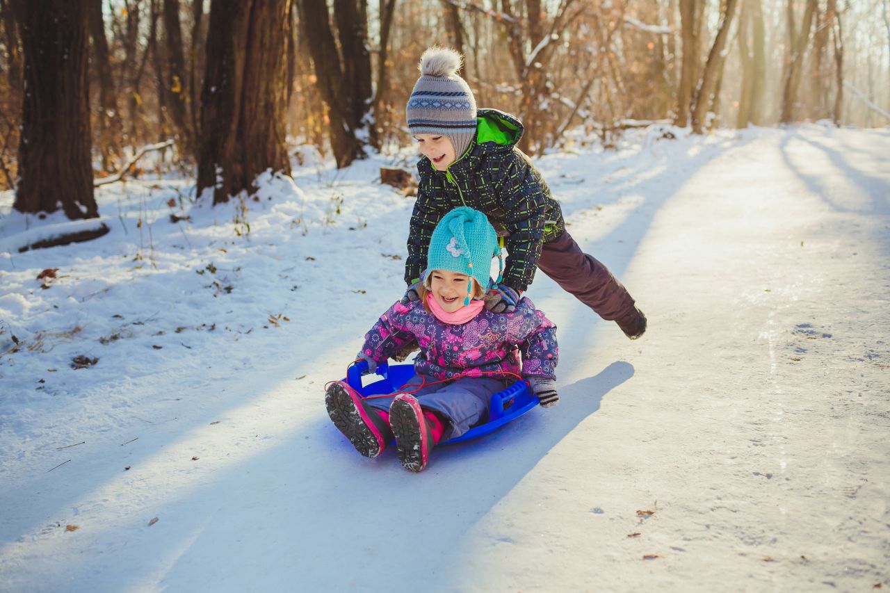 Zimowa aura – w jakie dodatki wyposażyć nasz dzieci?