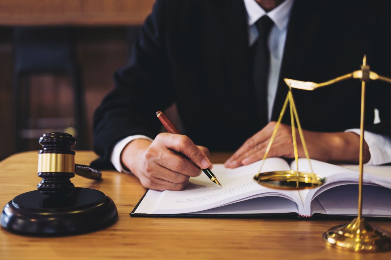 Adwokat – jakimi rodzajami spraw się zajmuje?