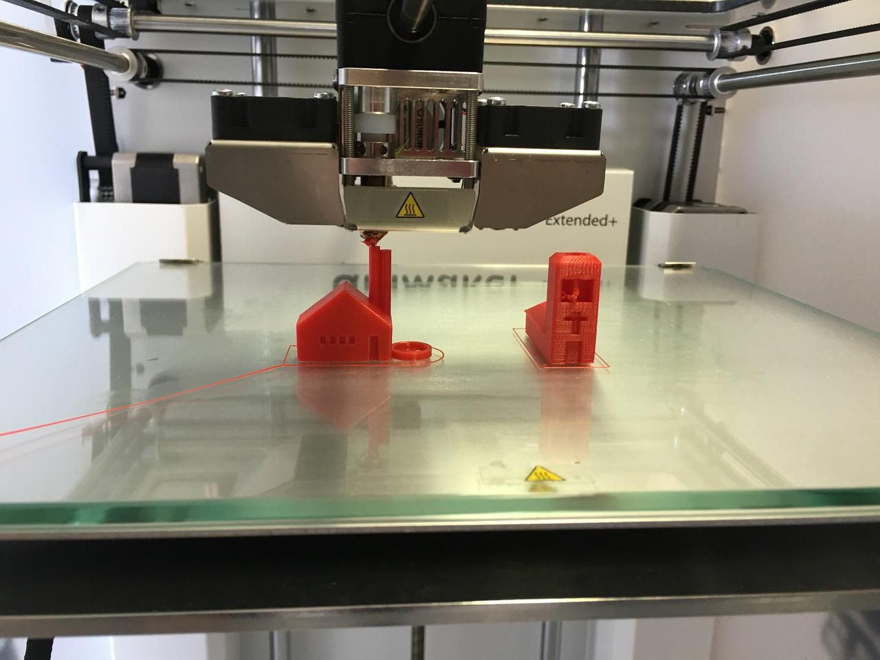 Czym są filamenty do druku 3D i jak ich używać?